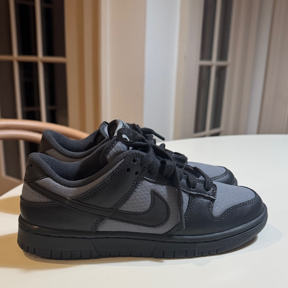 Nike Charcoal and Black Low-Top Sneakers